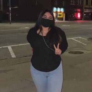 Meet your Posher, Becca